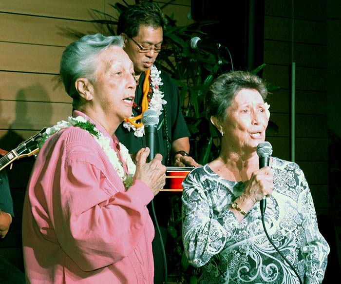 Helen Sunbeam Beamer and Nina Kealiiwahamana